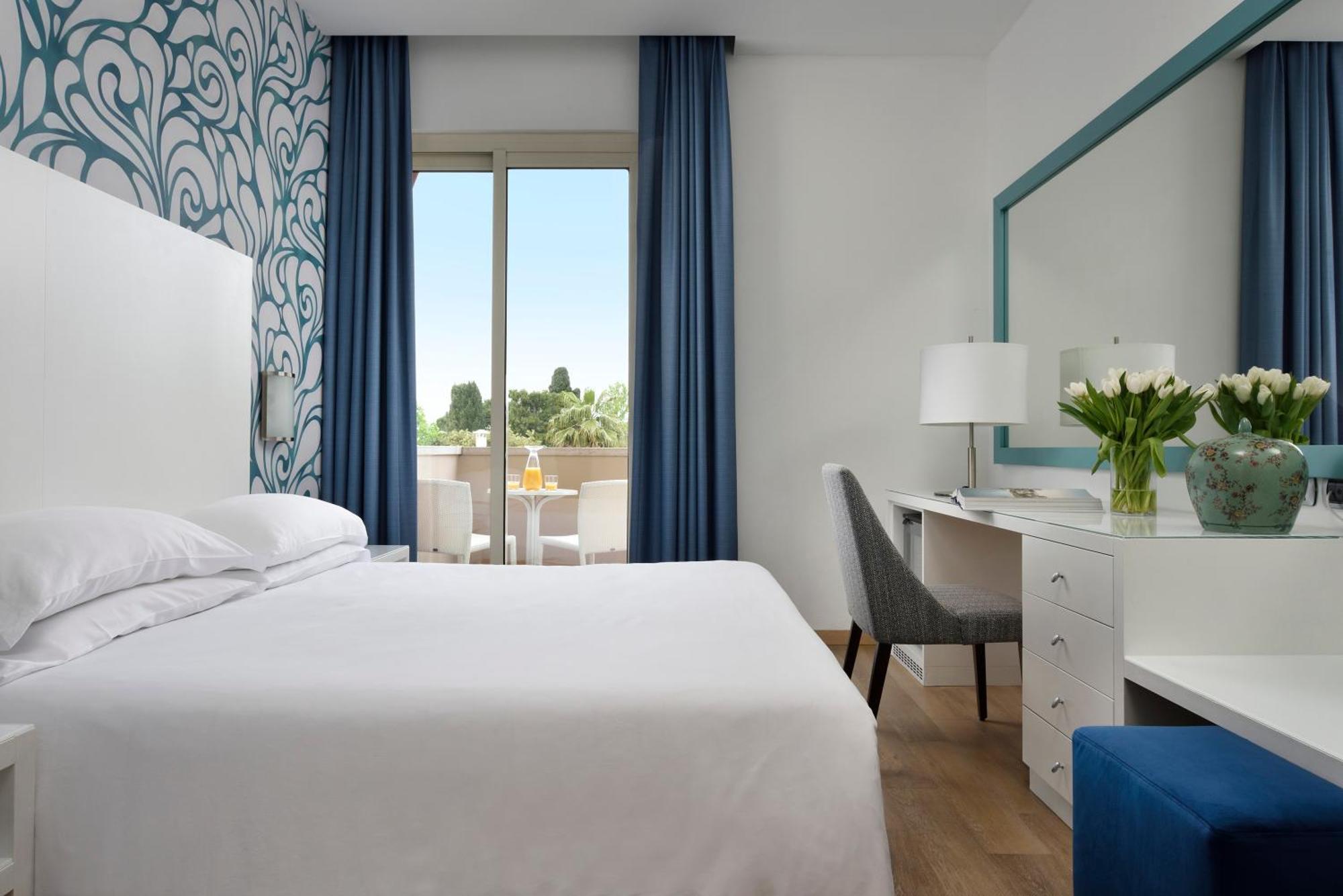 Continental Wellness & Hotel
