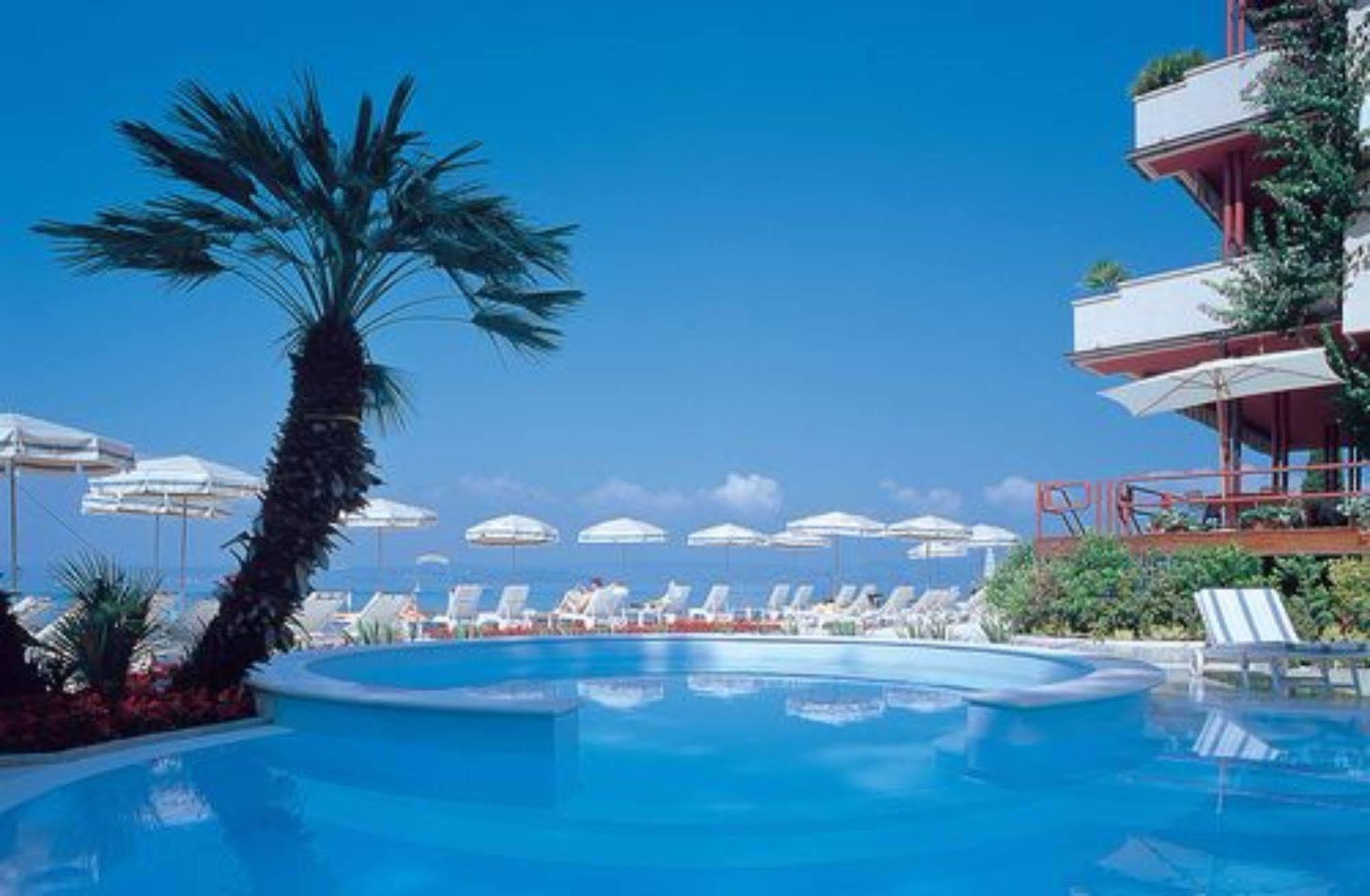 Continental Wellness & 4*